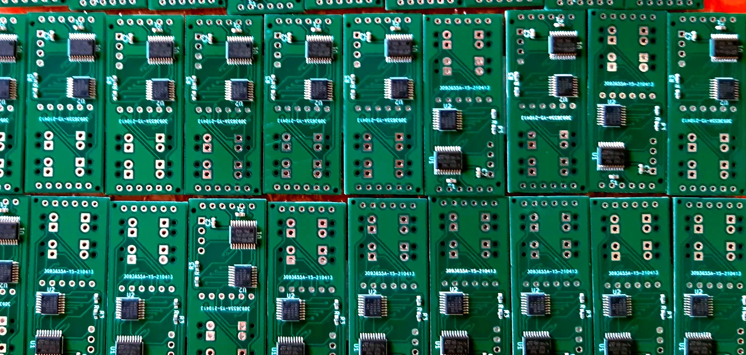 Prototype de circuit imprimé miniature